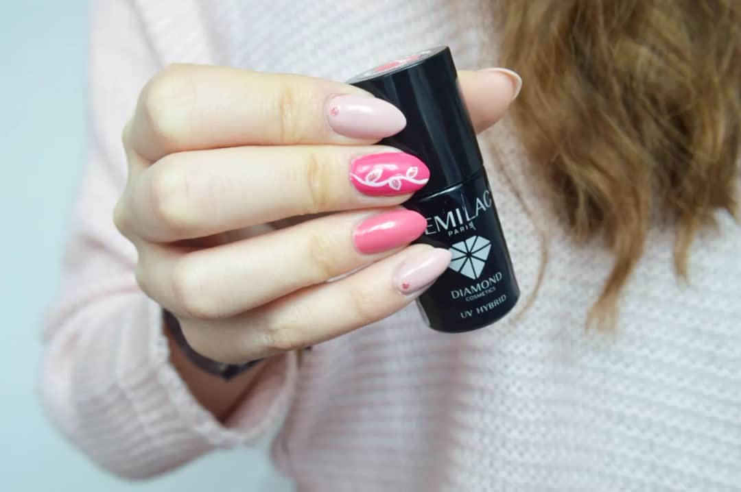 Jak długo robi się manicure hybrydowy? Czas, który warto znać