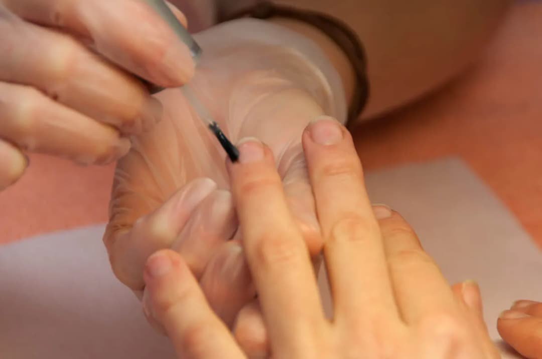 Gdzie kupić manicure japoński? Sprawdź najlepsze oferty i ceny