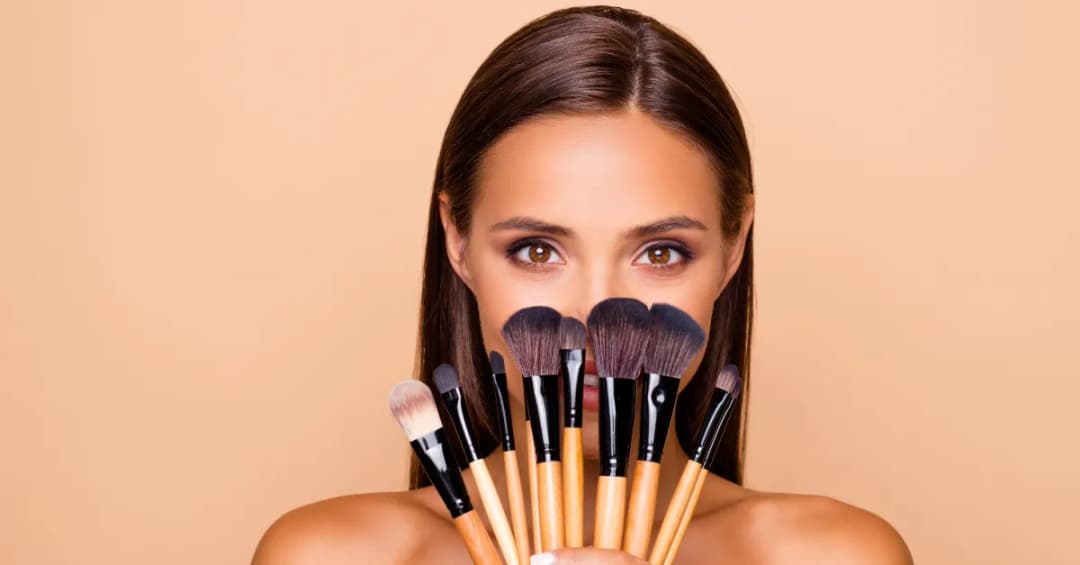 Prosty makijaż oczu na co dzień – szybkie triki dla początkujących