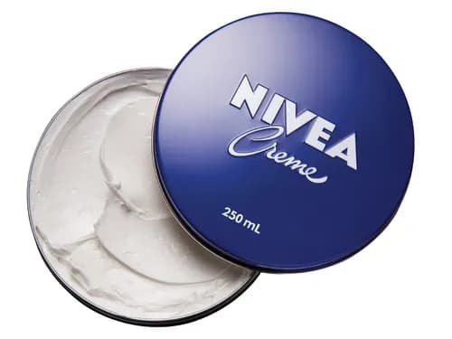 Krem Nivea w metalowym czy plastikowym opakowaniu – co wybrać?